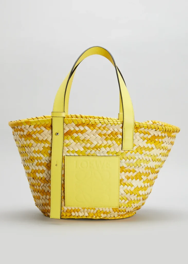 Loewe rieten strandtas Paula Ibiza geel