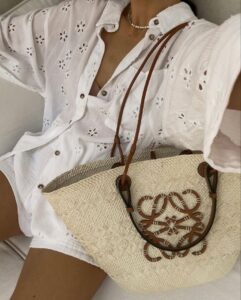 Loewe anagram rieten tas