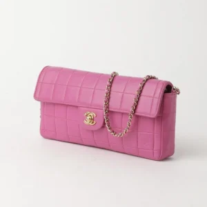 Chanel east west tas roze vintage