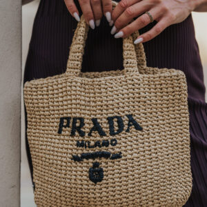 Prada raffia crochet tas